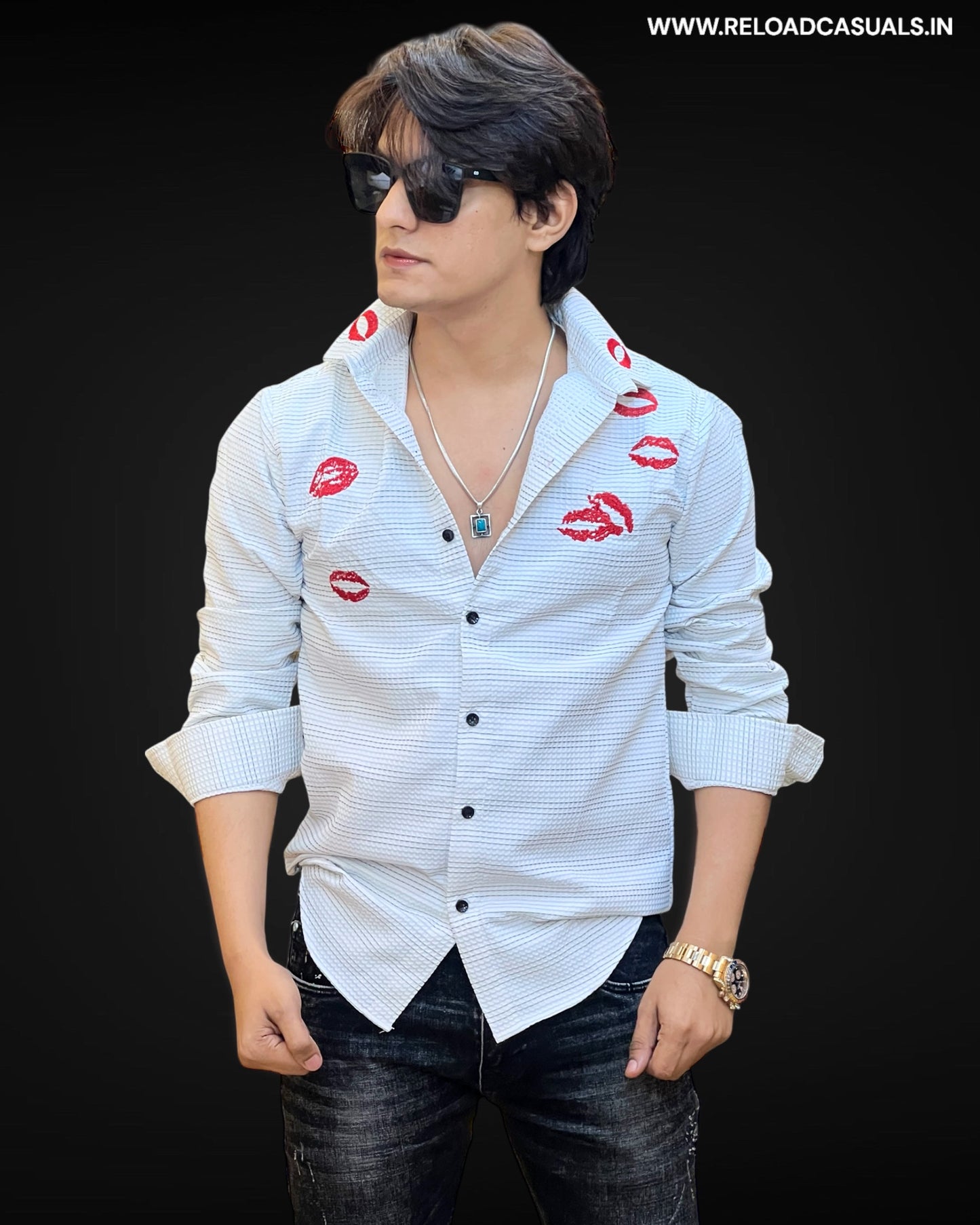 Lips & Luxe kissing Shirt