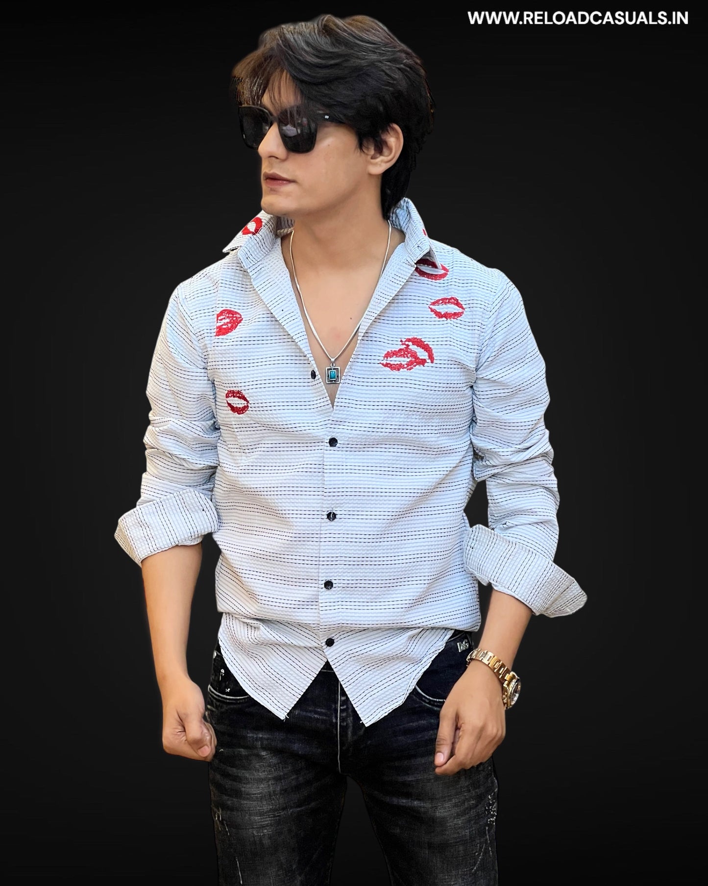 Lips & Luxe kissing Shirt