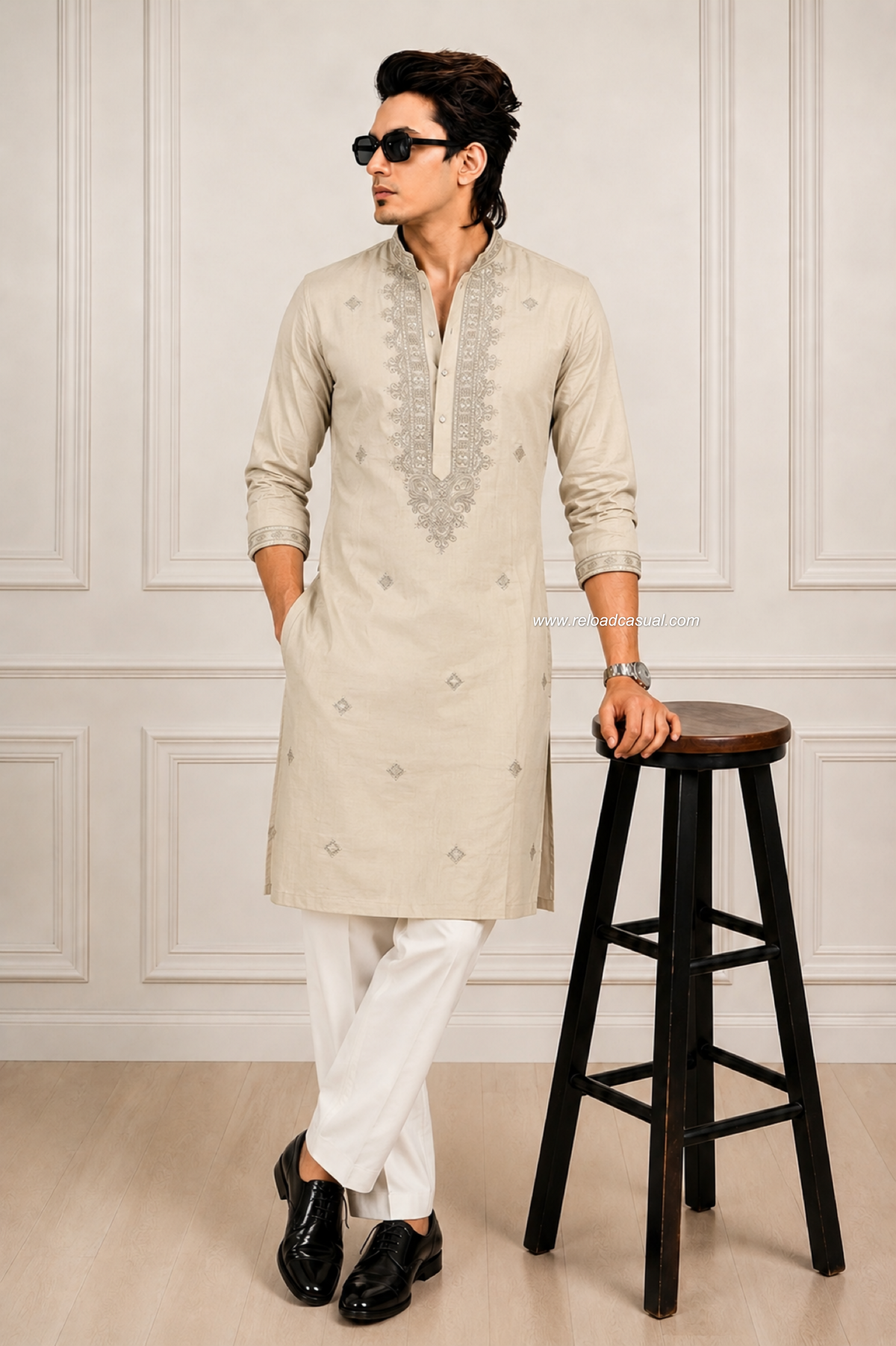 Embroidered Mandarin Collar Kurta Pajama set