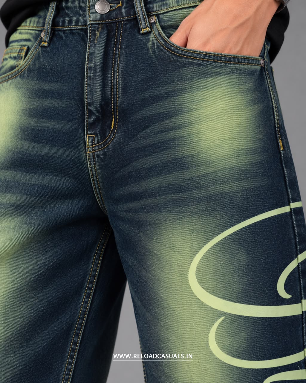 Men’s Modern Style Baggy Fit Denim Jeans